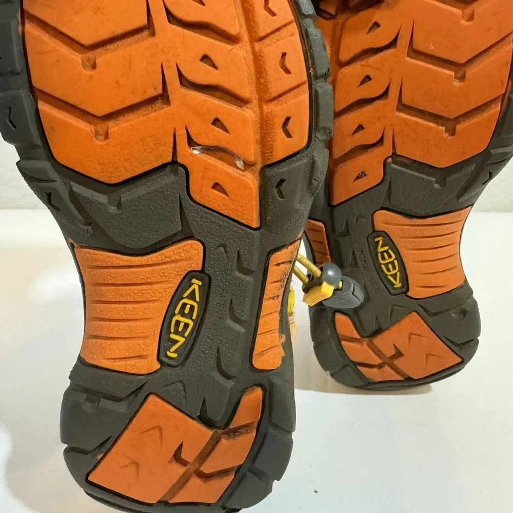 Keens‎ kids 1 Newport orange sandals waterproof hiking Outdoor Play